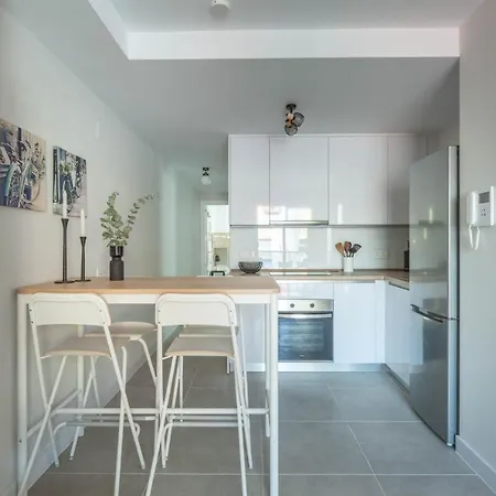 Flat In The Bustling Center Of Ref 99 Apartment Fuengirola