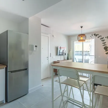 Flat In The Bustling Center Of Ref 99 Apartment Fuengirola